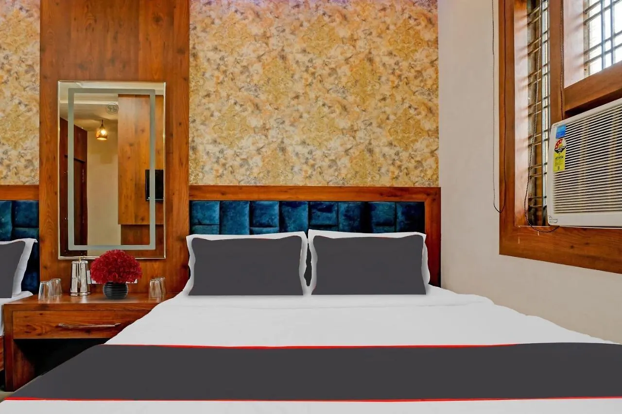 Collection O Hotel Shaurya Varanasi