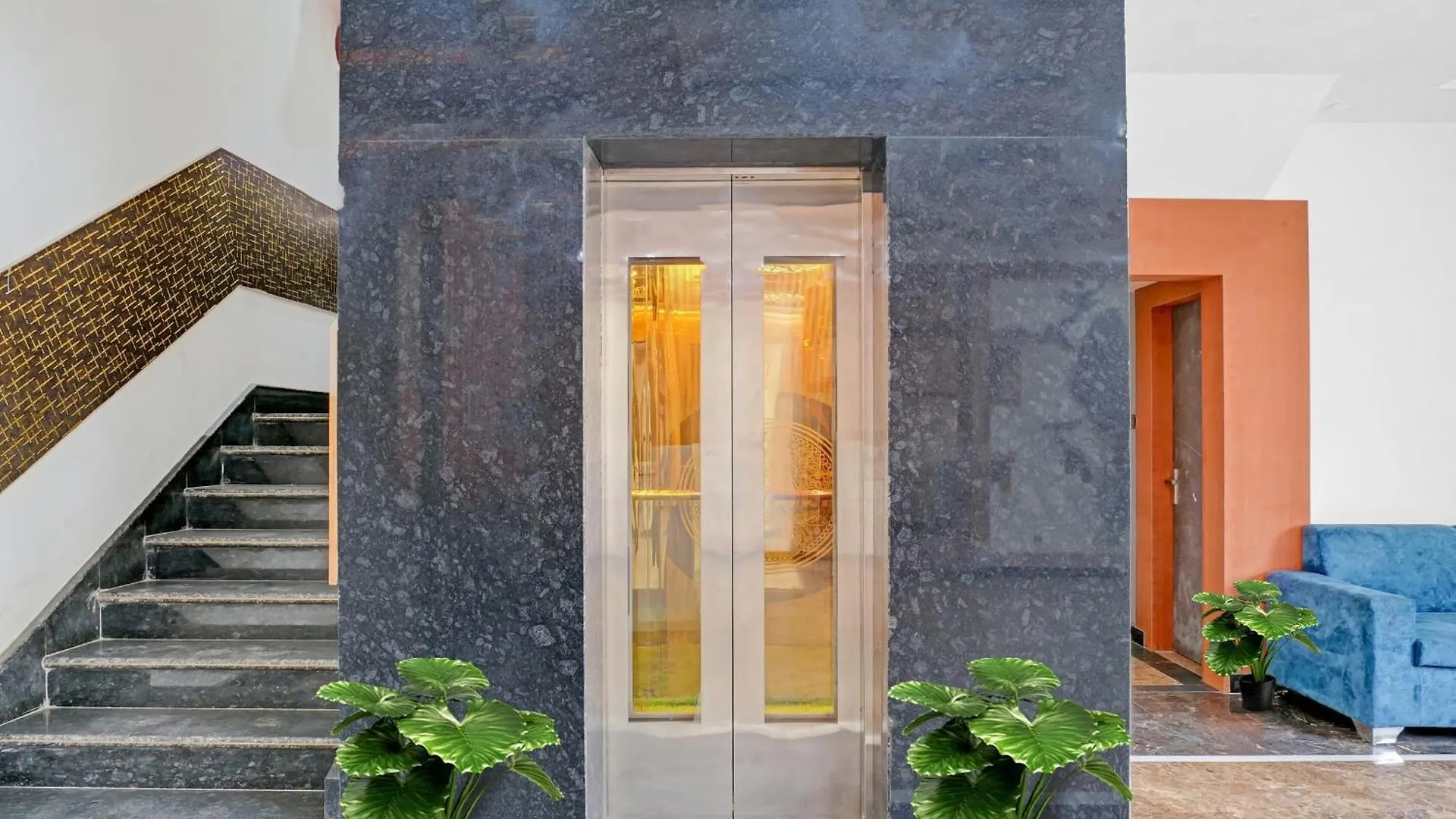 Collection O Hotel Shaurya Varanasi